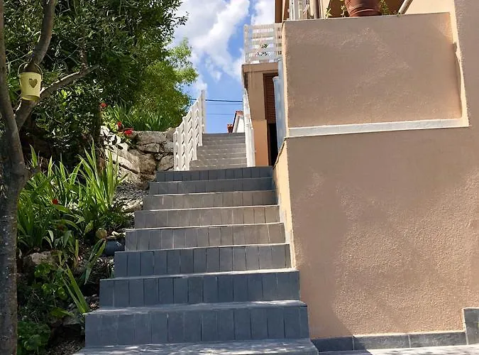 Villa - Healthy House